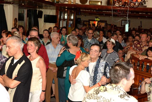 min 2015 11 15 camber pub 200